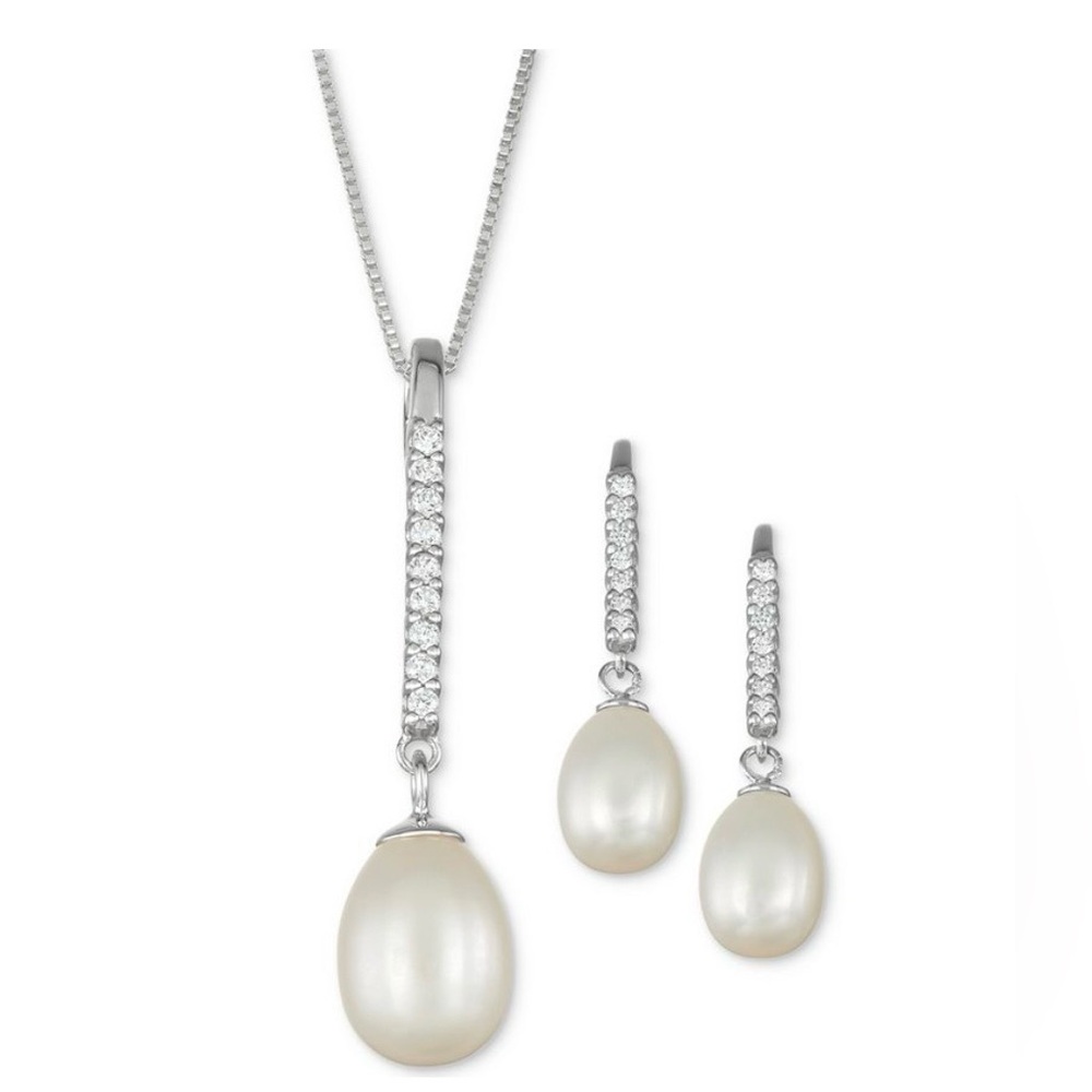 R.H. Macy’s & Co Cultured Freshwater Pearl 8-11mm Linear in Sterling Silver Set